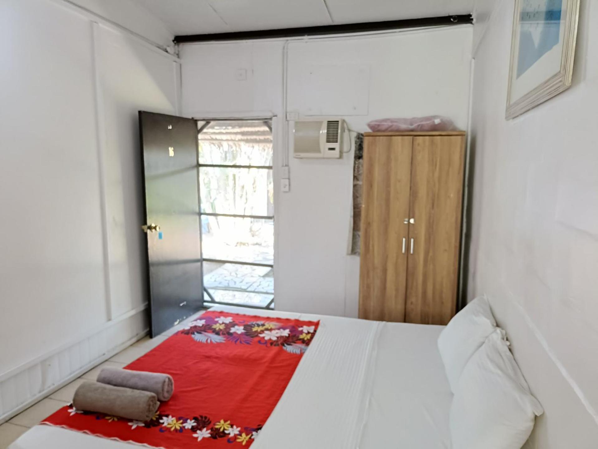 Olivias Accommodation 阿皮亚 外观 照片