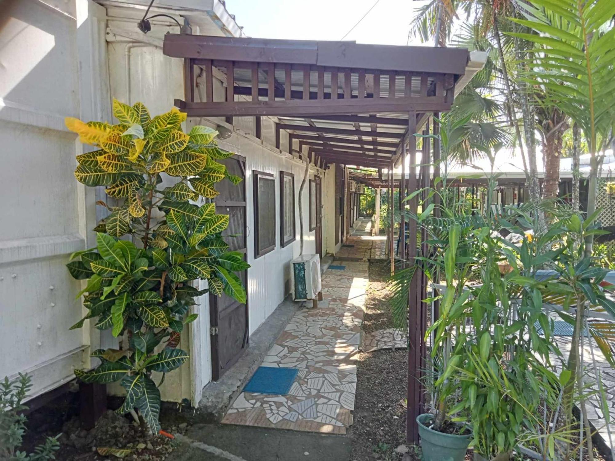Olivias Accommodation 阿皮亚 外观 照片