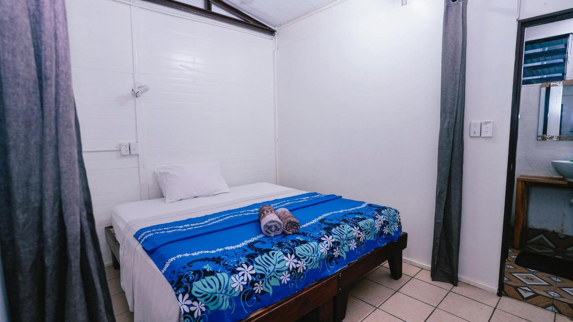 Olivias Accommodation 阿皮亚 外观 照片