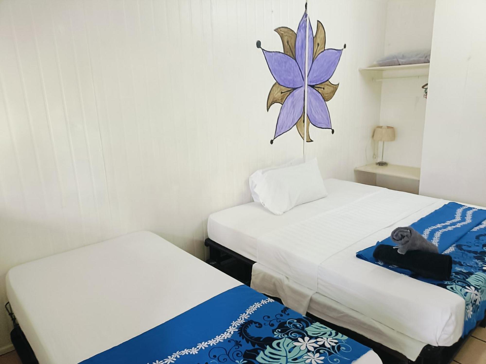 Olivias Accommodation 阿皮亚 外观 照片