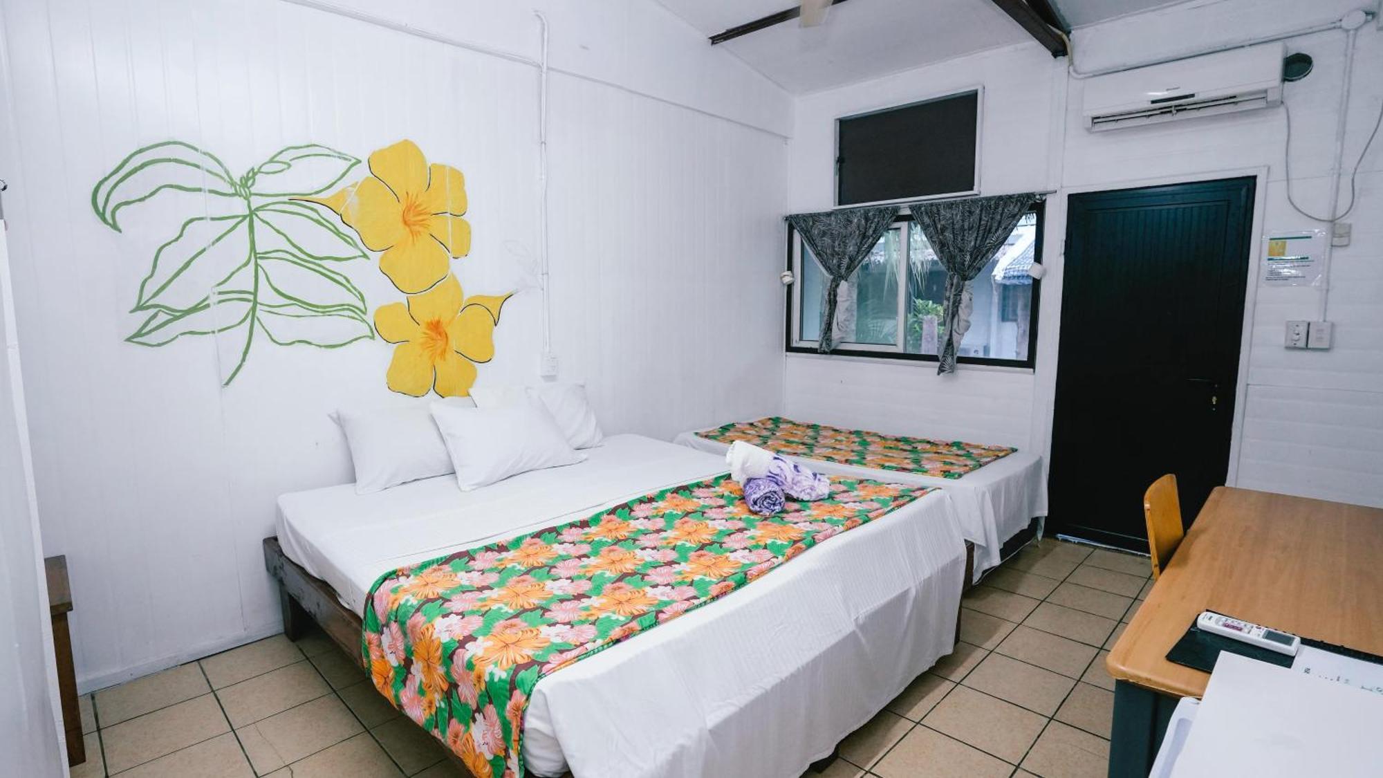 Olivias Accommodation 阿皮亚 外观 照片