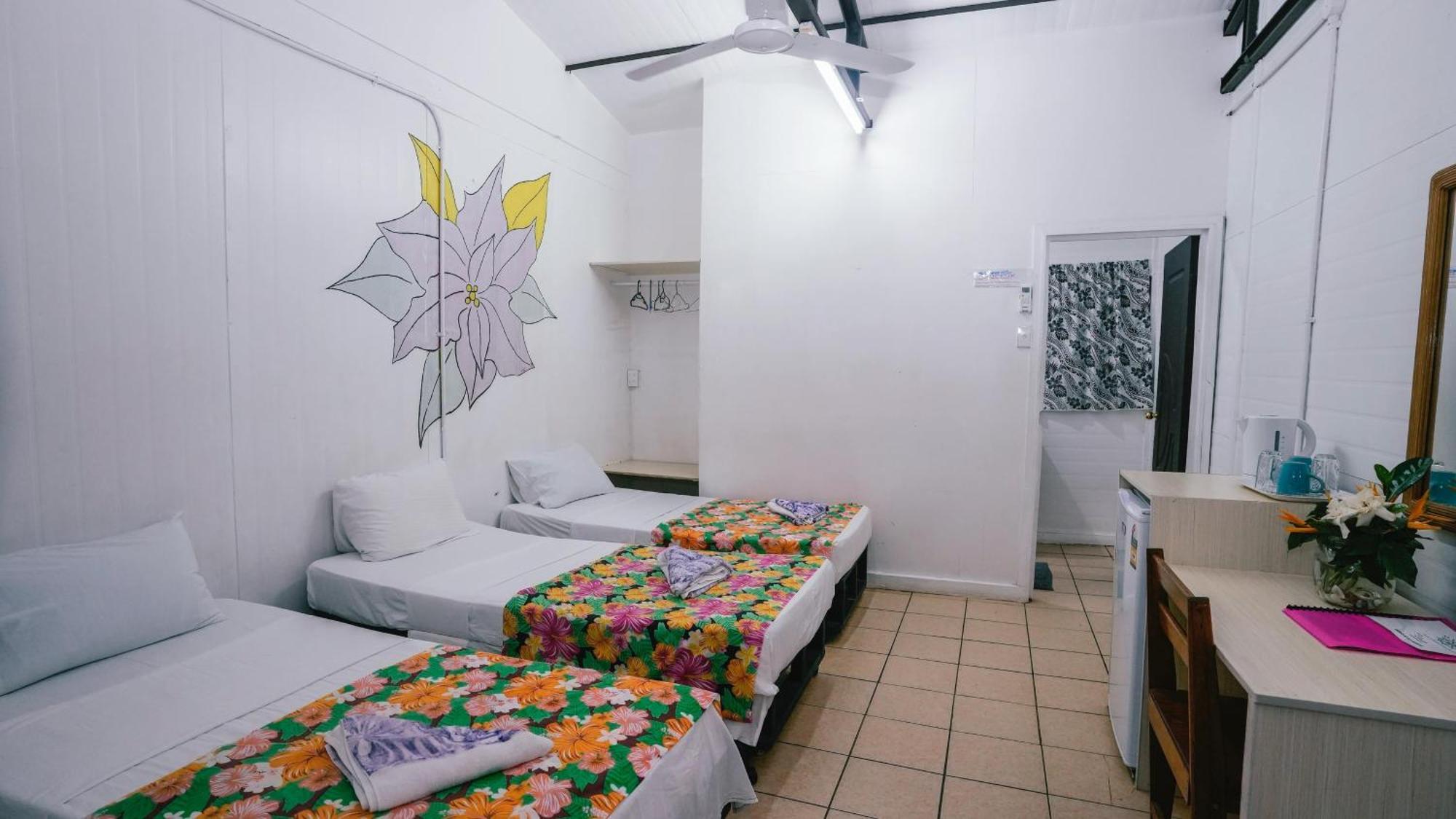 Olivias Accommodation 阿皮亚 外观 照片