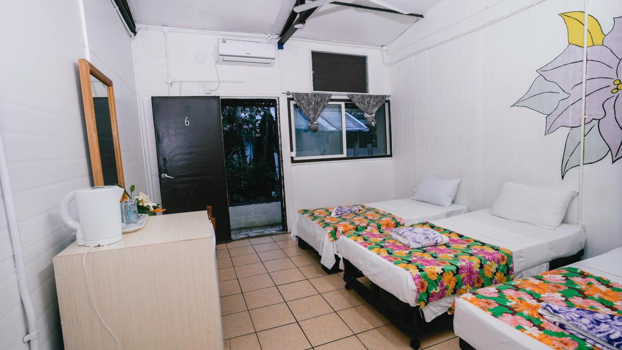 Olivias Accommodation 阿皮亚 外观 照片