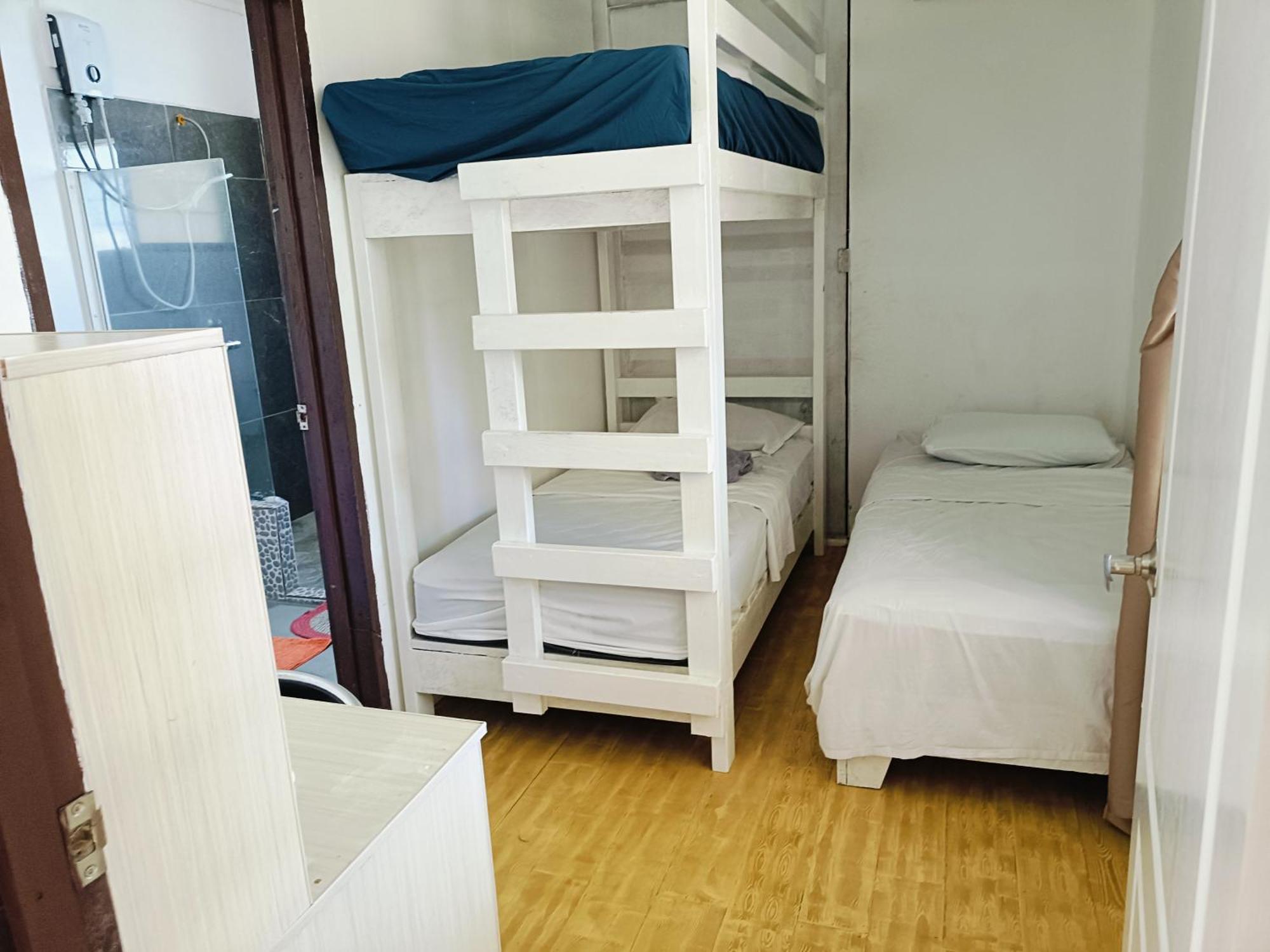 Olivias Accommodation 阿皮亚 外观 照片