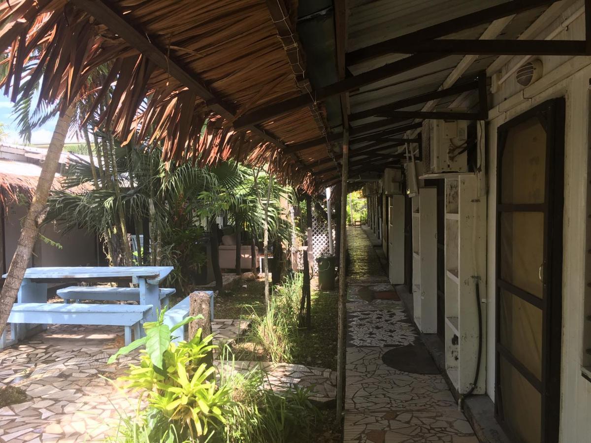 Olivias Accommodation 阿皮亚 外观 照片