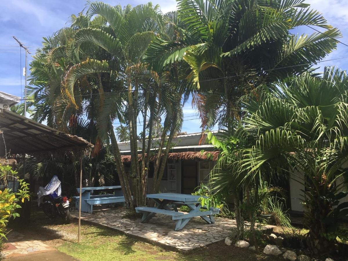 Olivias Accommodation 阿皮亚 外观 照片
