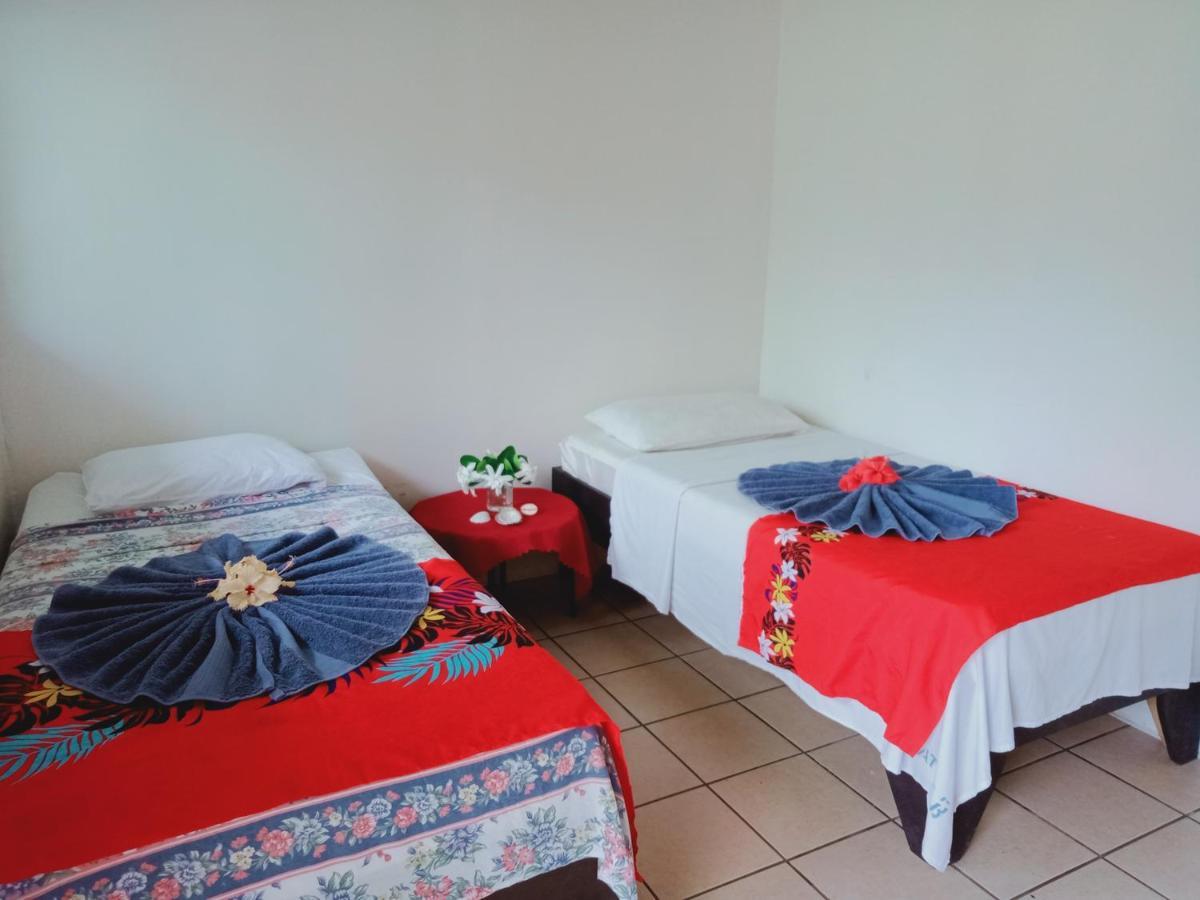 Olivias Accommodation 阿皮亚 外观 照片